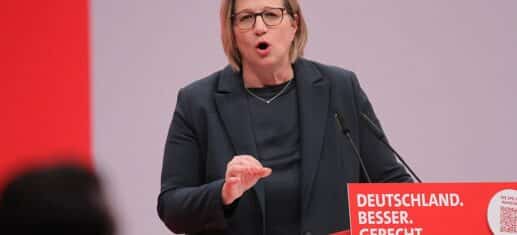 Anke Rehlinger beim SPD-Parteitag im Dezember 2023
