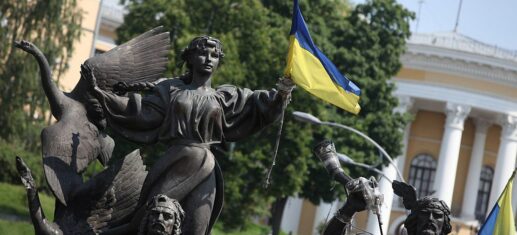 Ukrainische Flagge in Kiew (Archiv), via 