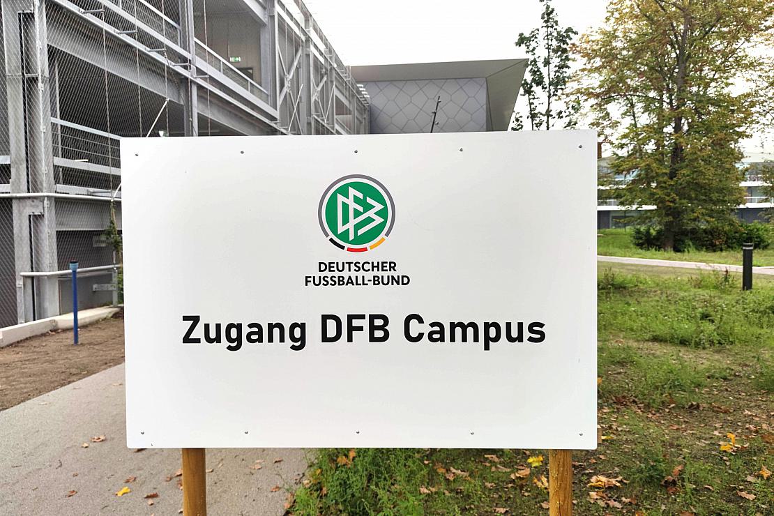 DFB-Zentrale (Archiv), via