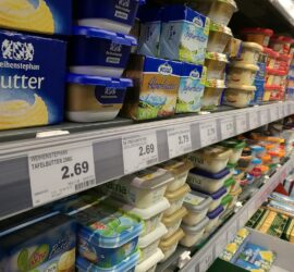 Butter in einem Supermarkt (Archiv), via