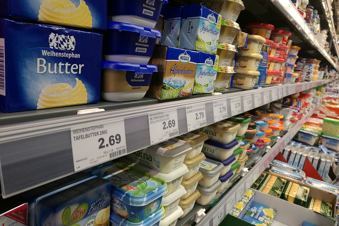 Butter in einem Supermarkt (Archiv), via