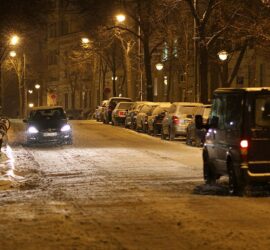 Schneebedeckte Straße (Archiv), via