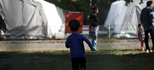 NRW begrüßt Einigung auf Bezahlkarte für Flüchtlinge