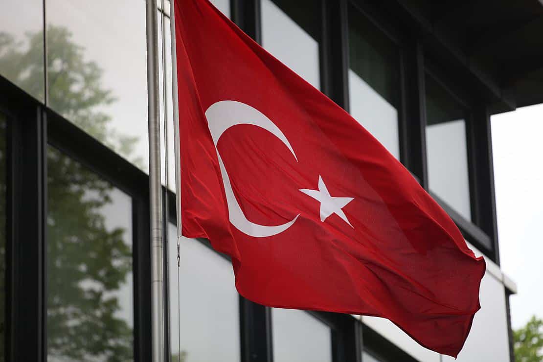 Türkische Fahne (Archiv), via