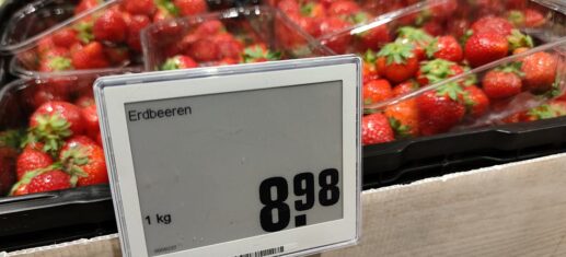 Erdbeeren im Supermarkt (Archiv)