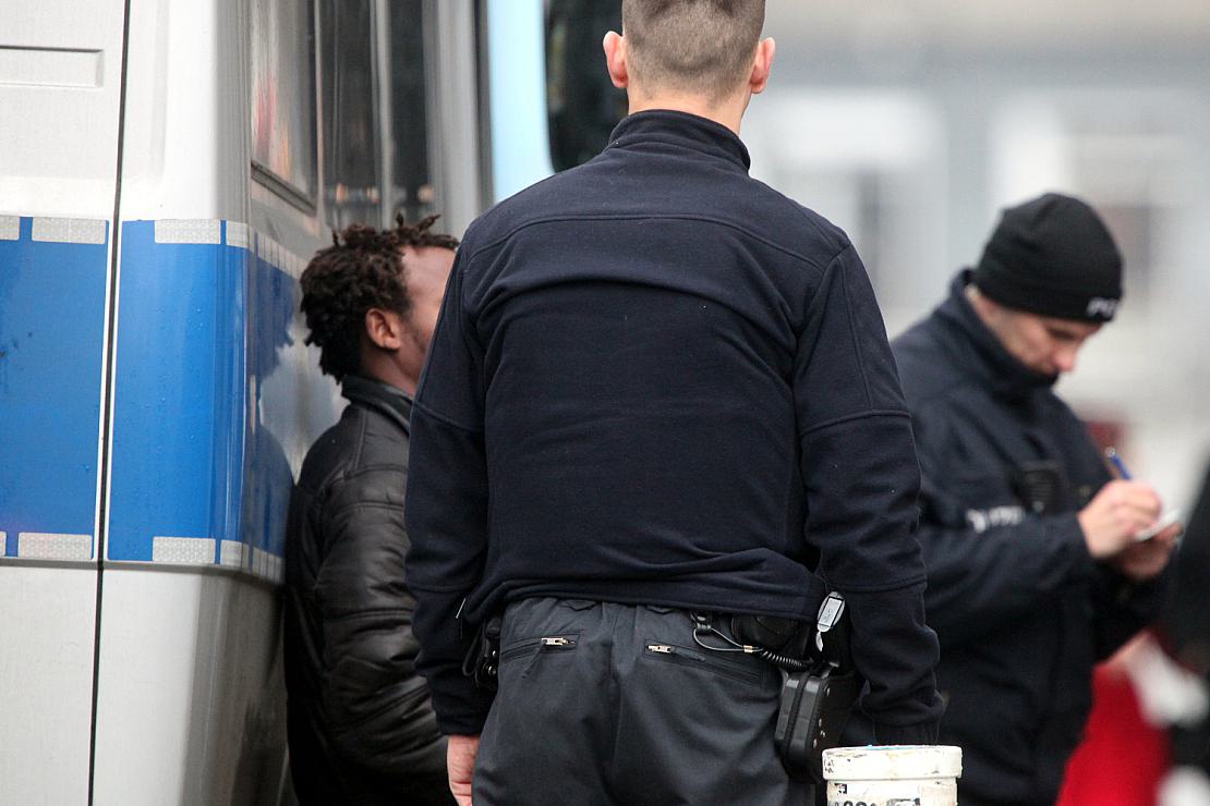 Polizei nimmt Drogendealer fest (Archiv)