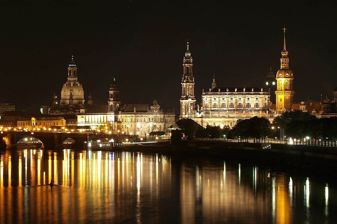 Dresden bei Nacht (Archiv)